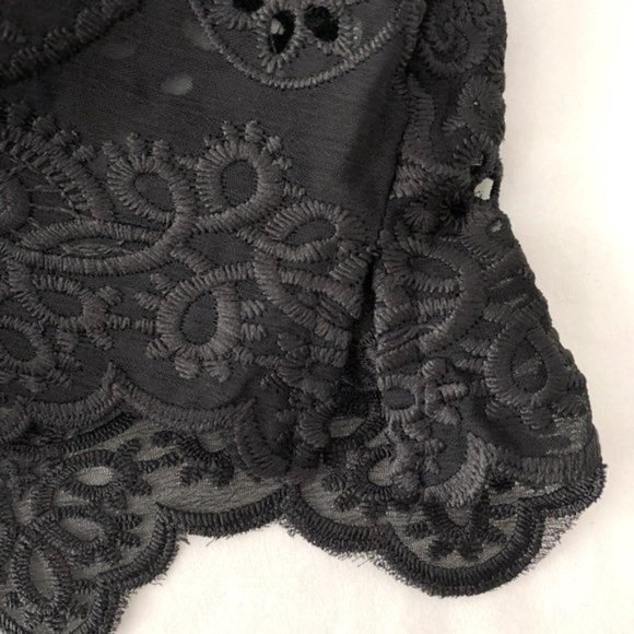 New French Connection Embroidered Eyelet Hem Short Sleeve Tee Black Size XS - Picture 9 of 16